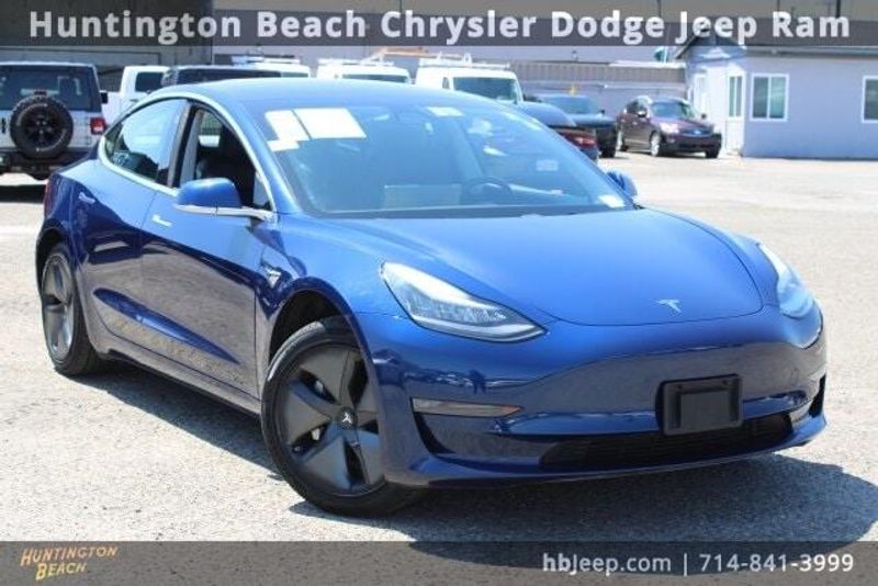 2019 Tesla Model 3 Standard Range PlusImage 1