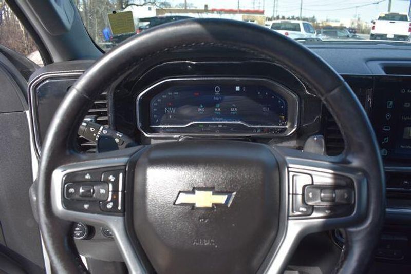 Used 2023 Chevrolet Silverado 1500 LTZImage 32