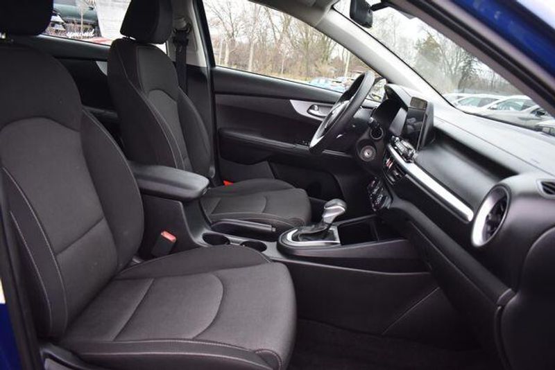 Used 2024 Kia Forte LXSImage 12