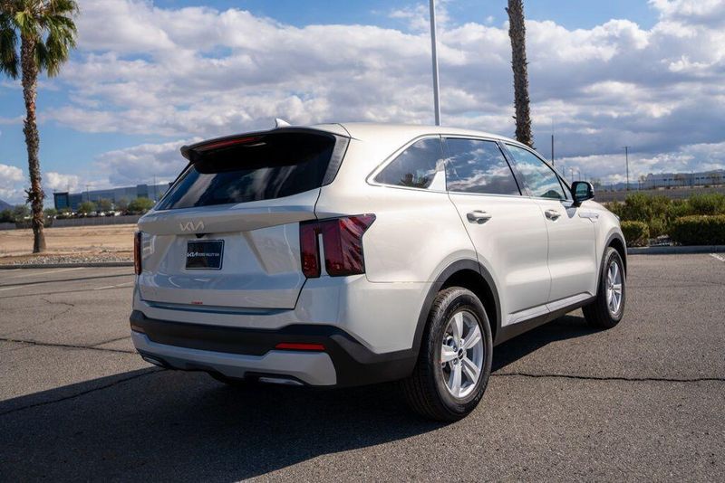 New 2026 Kia Sorento LXImage 7