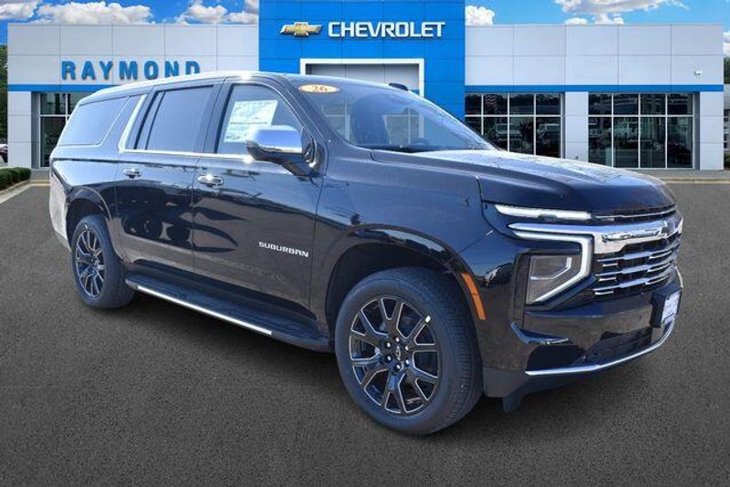 New 2026 Chevrolet Suburban PremierImage 11