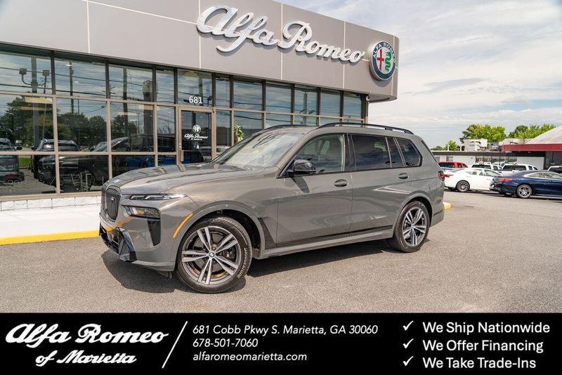2024 BMW X7 M60i