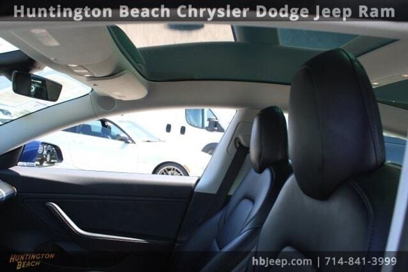 2019 Tesla Model 3 Standard Range PlusImage 32