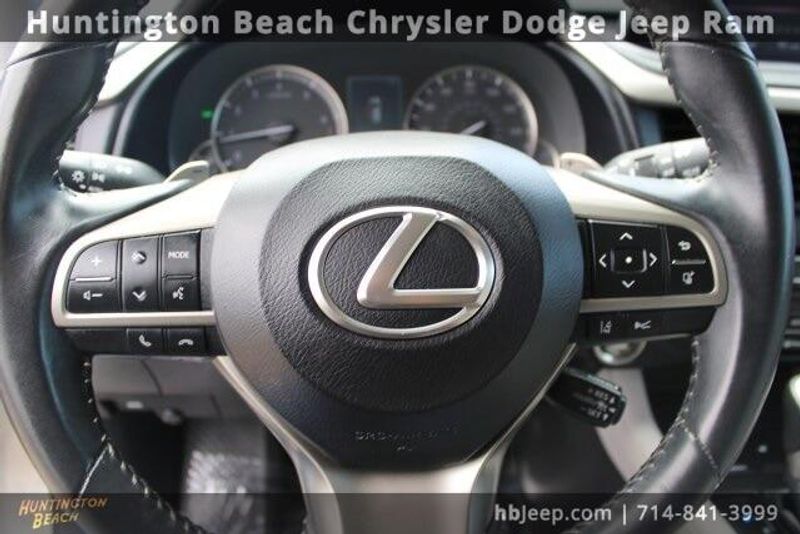 2022 Lexus RX 350Image 18
