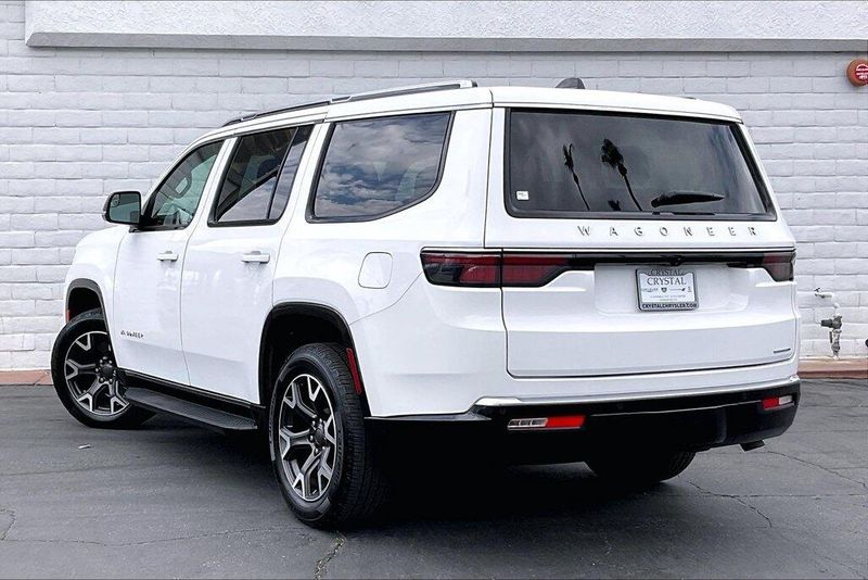 2024 Jeep Wagoneer Series IIIImage 10