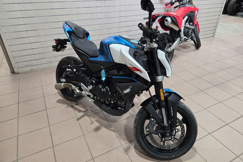 2024 CFMOTO 450NK CF4007US 