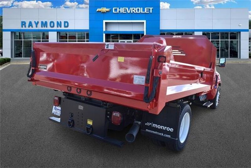 2024 Chevrolet Silverado 5500HD Work TruckImage 3