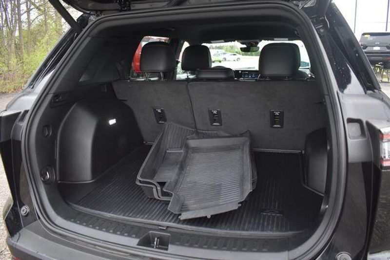 Used 2025 Chevrolet Equinox RSImage 16