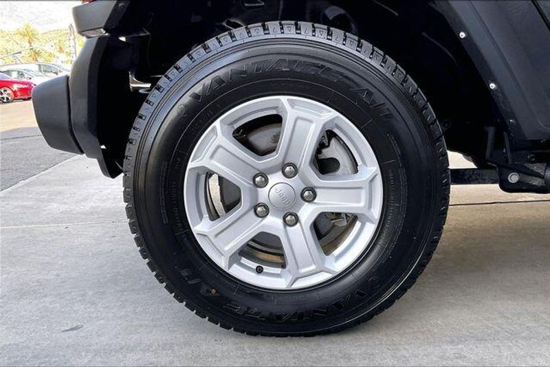 Used 2021 Jeep Wrangler Unlimited SportImage 8