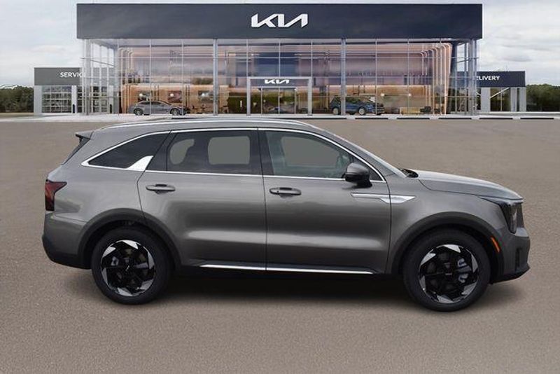 New 2026 Kia Sorento Hybrid EXImage 2