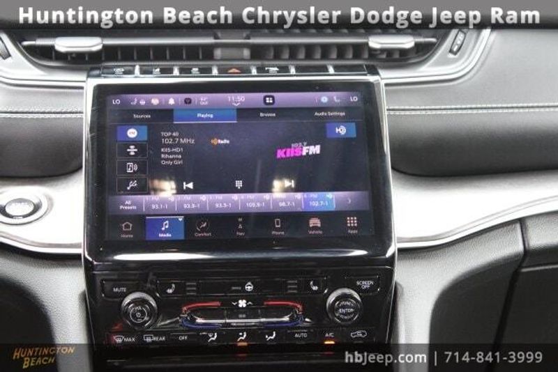 2022 Jeep Grand Cherokee L LimitedImage 17