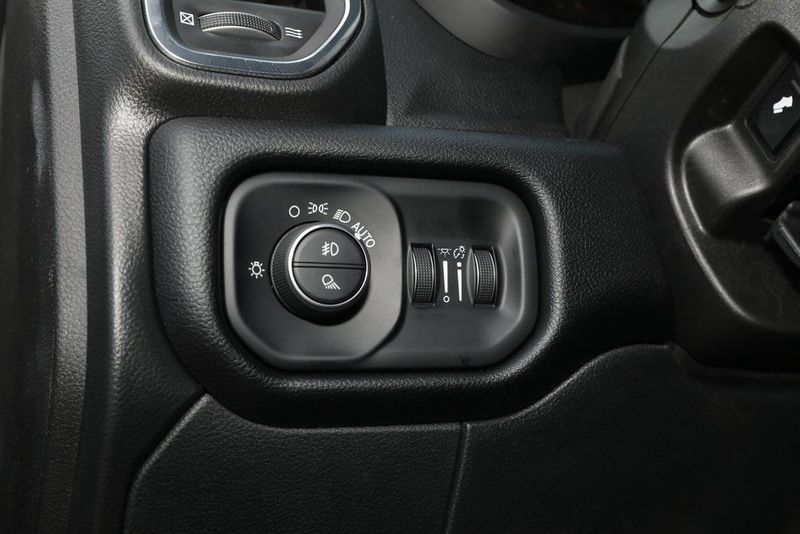 2025 RAM 3500 Laramie Crew Cab 4x4 8