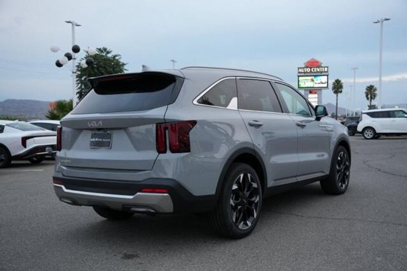 New 2026 Kia Sorento EXImage 7