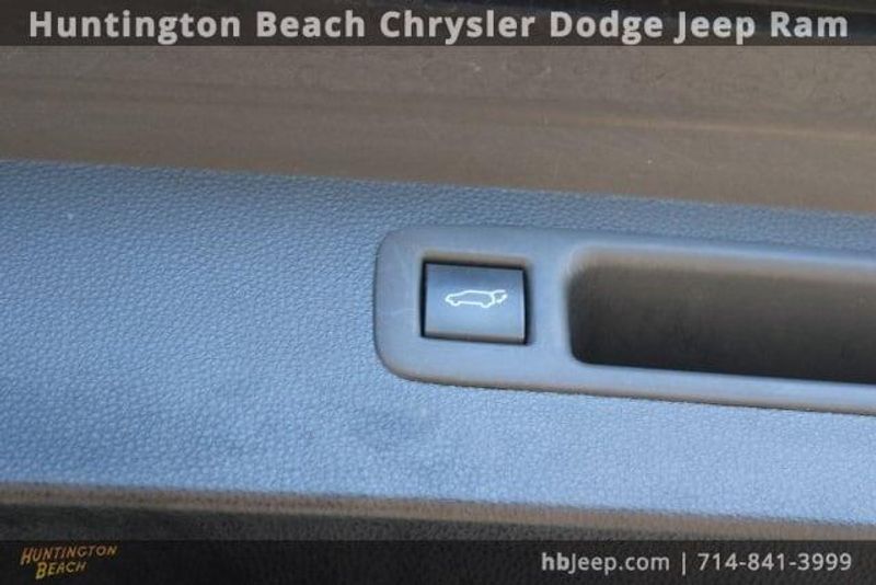 2021 Toyota Highlander Hybrid XLEImage 42