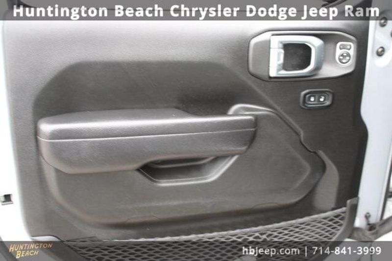 2022 Jeep Wrangler Unlimited Sport SImage 12