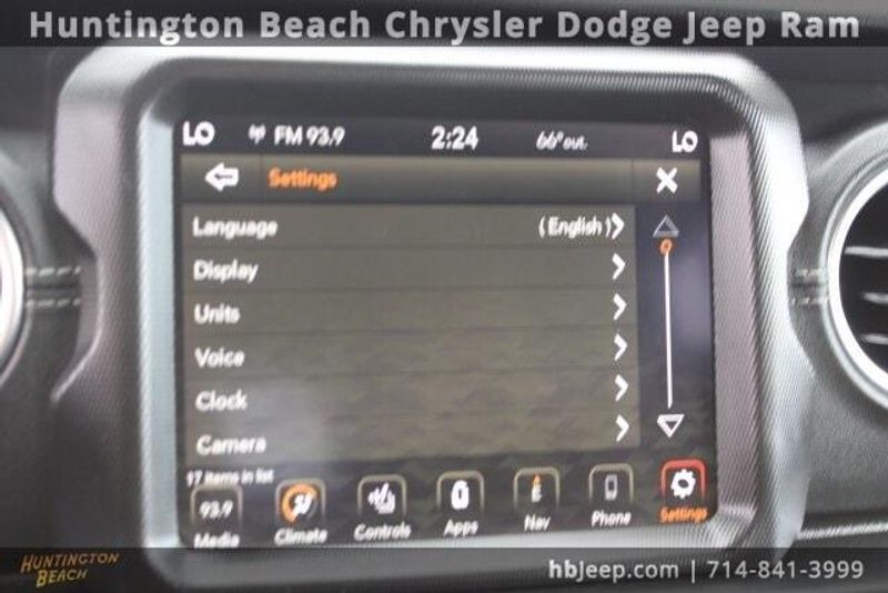 2022 Jeep Wrangler Unlimited Sahara 4xeImage 25