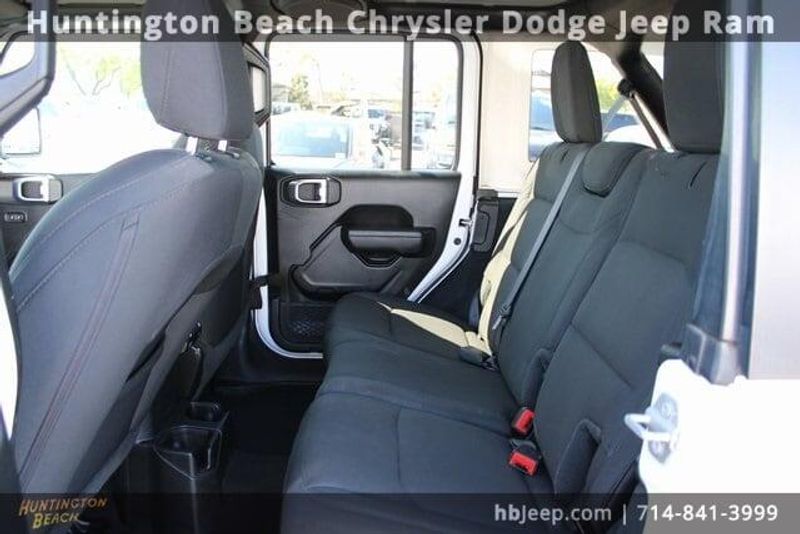 2022 Jeep Wrangler Unlimited Sport SImage 33