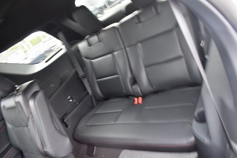 New 2025 Ford Explorer STImage 9