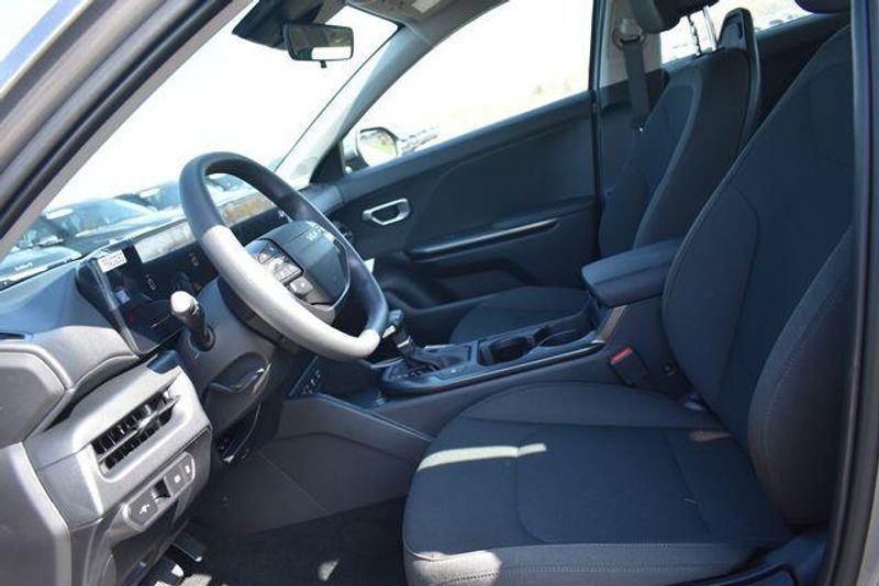 New 2026 Kia K4 LXSImage 19