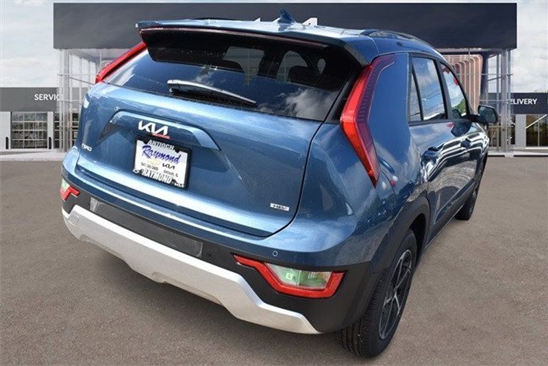 2024 Kia Niro EXImage 3