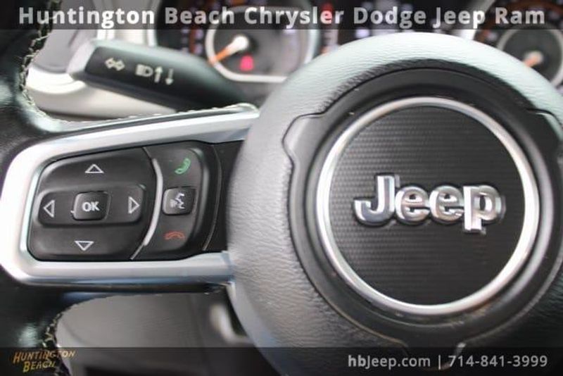 2022 Jeep Wrangler Unlimited SaharaImage 19
