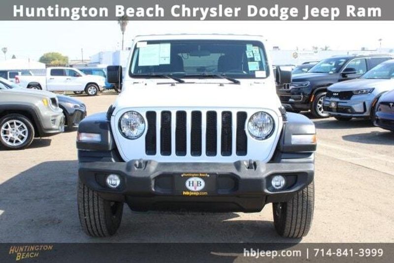 2022 Jeep Wrangler Unlimited Sport AltitudeImage 2