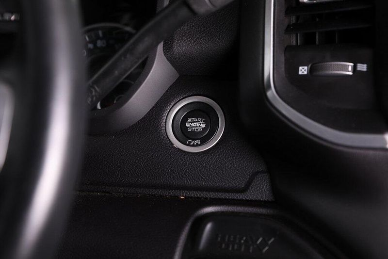 2024 RAM 2500 Big HornImage 21