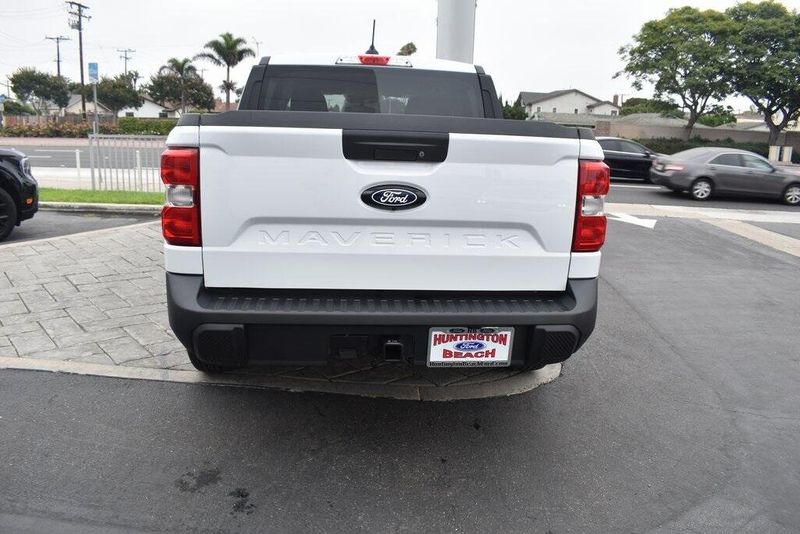 New 2025 Ford Maverick XLImage 6