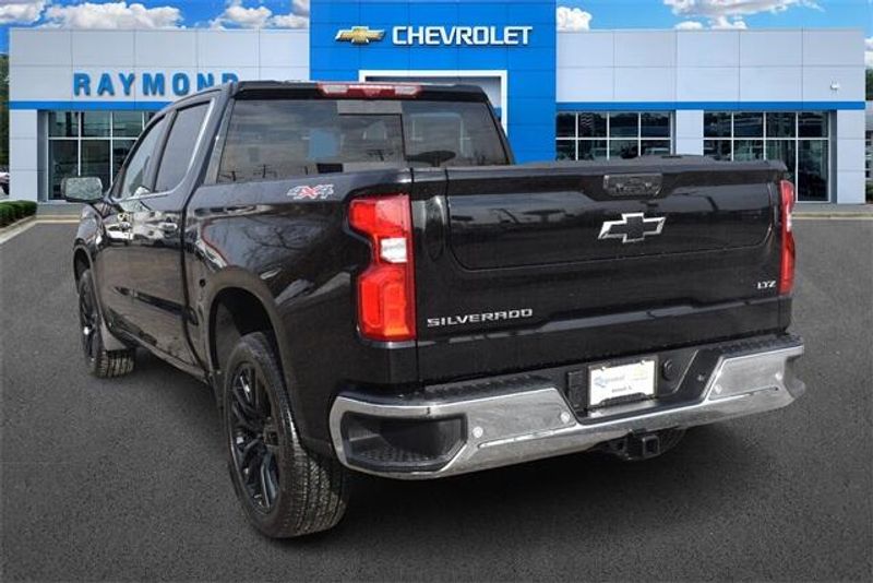 2025 Chevrolet Silverado 1500 LTZImage 5