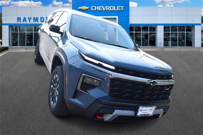 New 2025 Chevrolet Traverse Z71Image 9