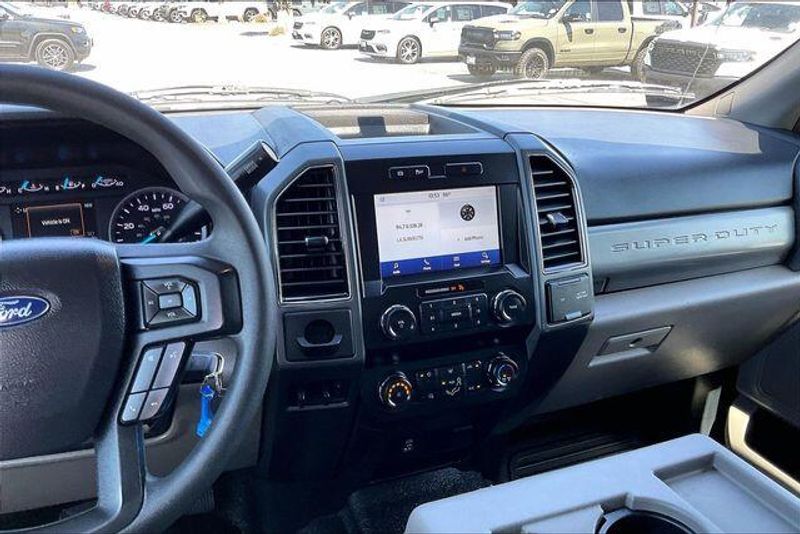 Used 2021 Ford F-450 Chassis XLTImage 5