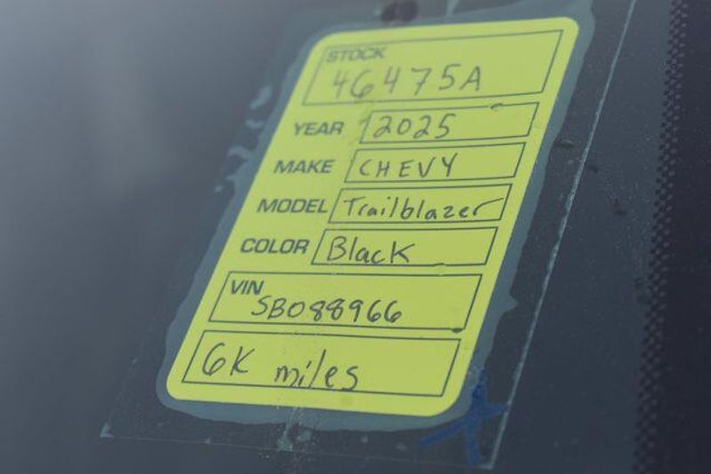 Used 2025 Chevrolet TrailBlazer ActivImage 41