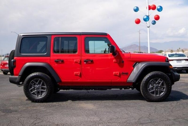 Used 2025 Jeep Wrangler Sport SImage 8