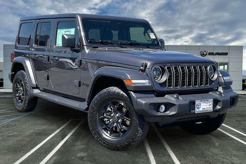 New 2026 Jeep Wrangler Unlimited 4-door SportImage 14