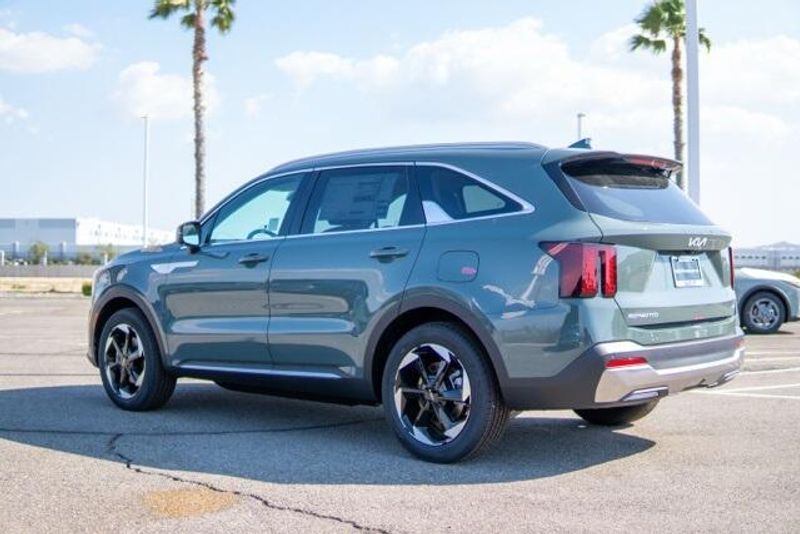 2025 Kia Sorento Hybrid EXImage 5