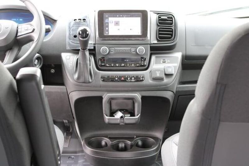 2025 RAM ProMaster 1500 Low Roof 118 WBImage 15