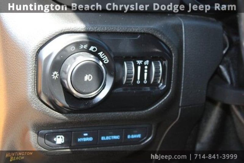 2021 Jeep Wrangler Unlimited Rubicon 4xeImage 15