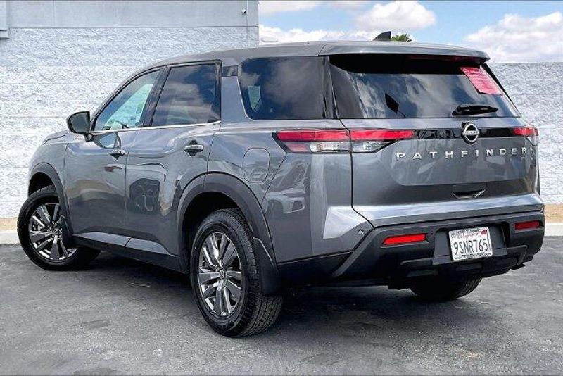 Used 2025 Nissan Pathfinder SImage 10