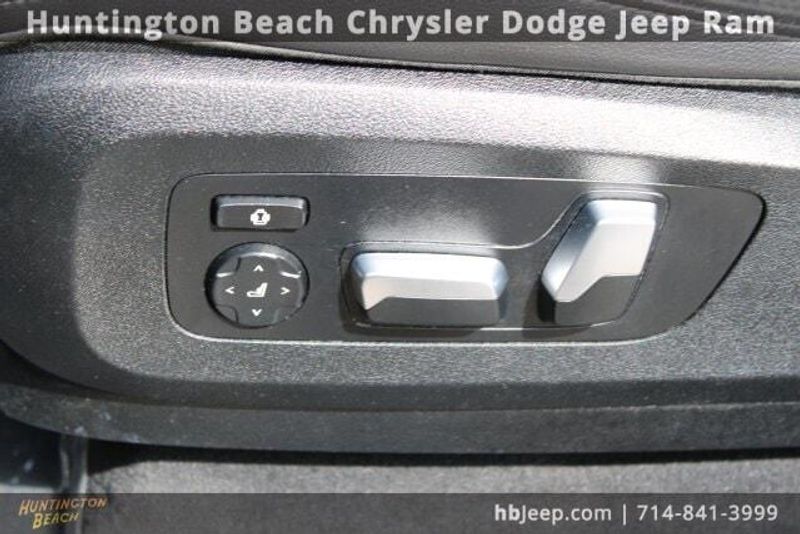 2020 BMW X7 xDrive40iImage 38