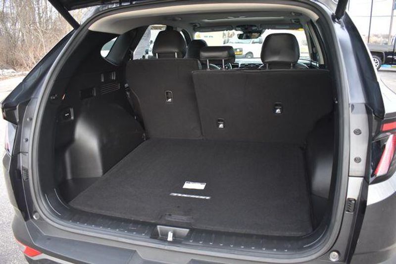 Used 2022 Hyundai Tucson SELImage 17