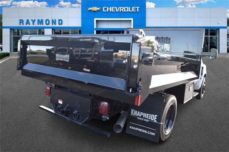 2024 Chevrolet Silverado 5500HD Work TruckImage 3