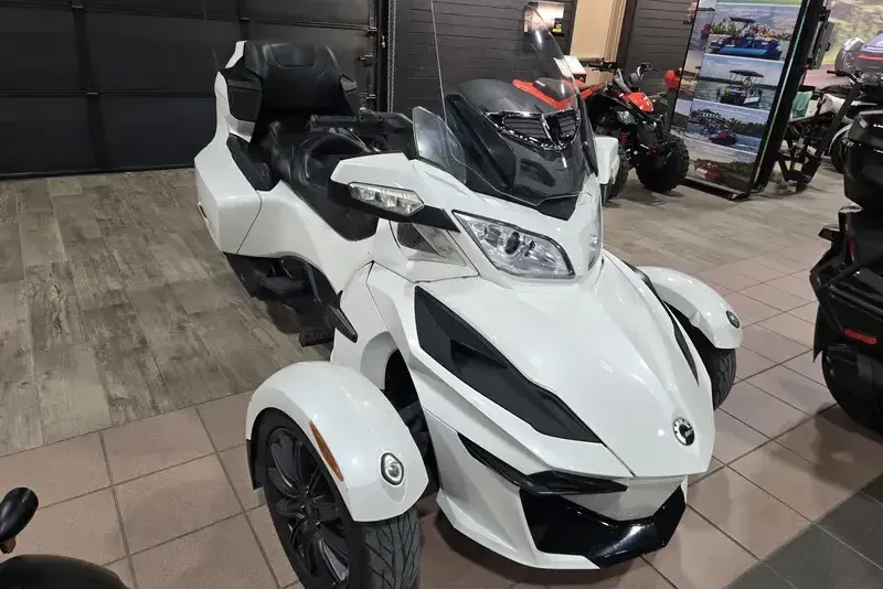 2018 CAN-AM SPYDER RT 1330 