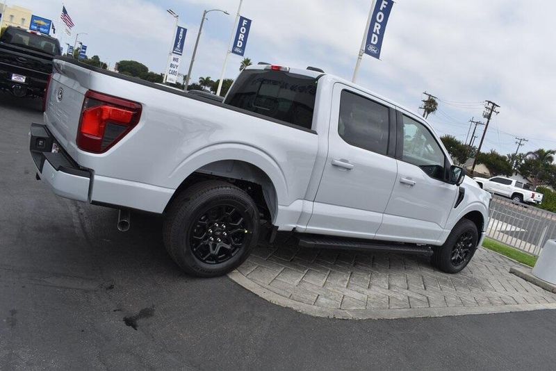 New 2025 Ford F-150 XLTImage 2