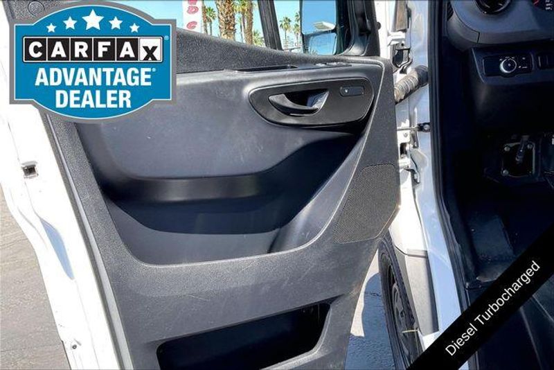 Used 2025 Mercedes-Benz Sprinter 2500 Crew 144 WBImage 20