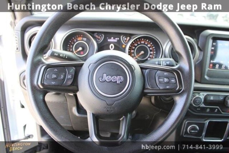 2023 Jeep Wrangler SportImage 18
