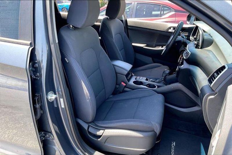 Used 2021 Hyundai Tucson SEImage 6