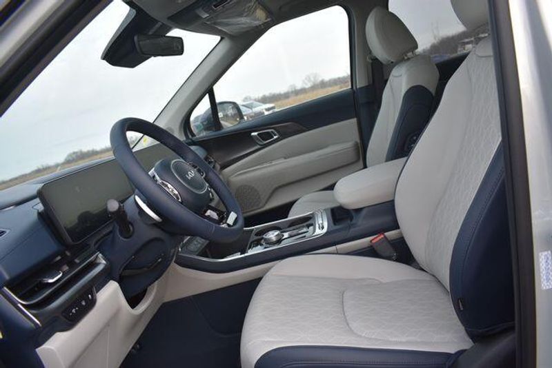 New 2026 Kia Carnival Hybrid SXImage 25