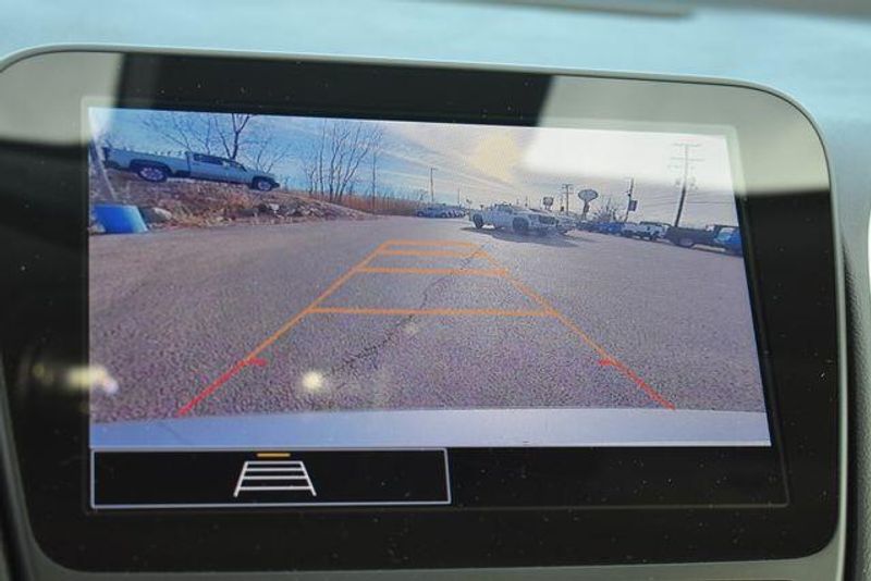 Used 2023 Chevrolet Malibu LTImage 32