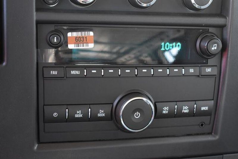 New 2025 Chevrolet Express 3500 Work VanImage 25