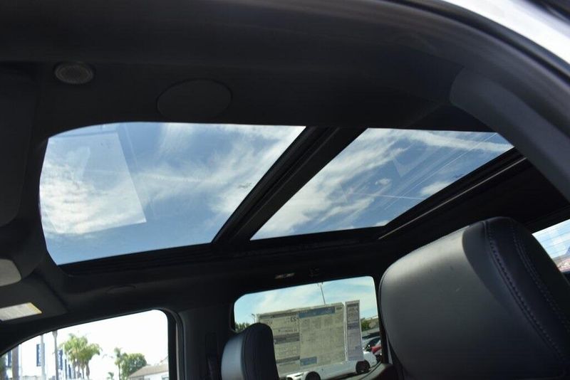 New 2025 Ford F-150 PlatinumImage 19